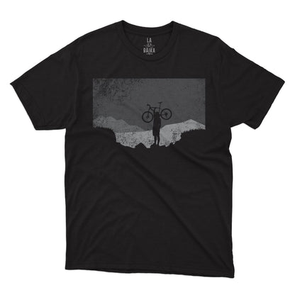Playera MTB Cargada en cima